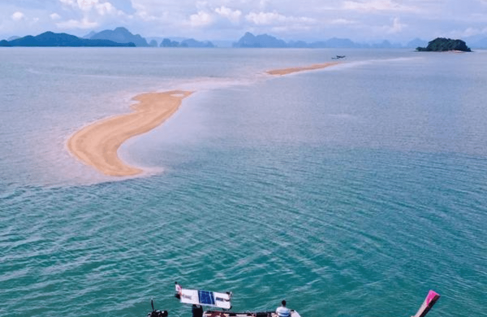 ชมทะเลแหวก "สันหลังมังกร" ไฮไลท์ที่คนมาเที่ยวเกาะยาวน้อยห้ามพลาด! 3