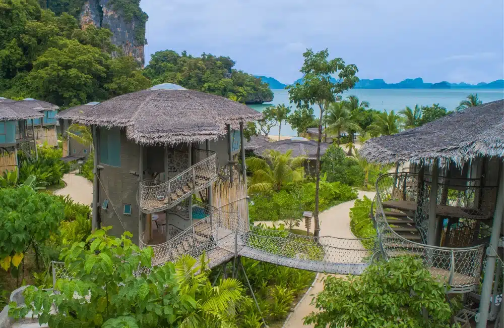 ทรีเฮาส์ วิลล่าส์ เกาะยาว (TreeHouse Villas Koh Yao)