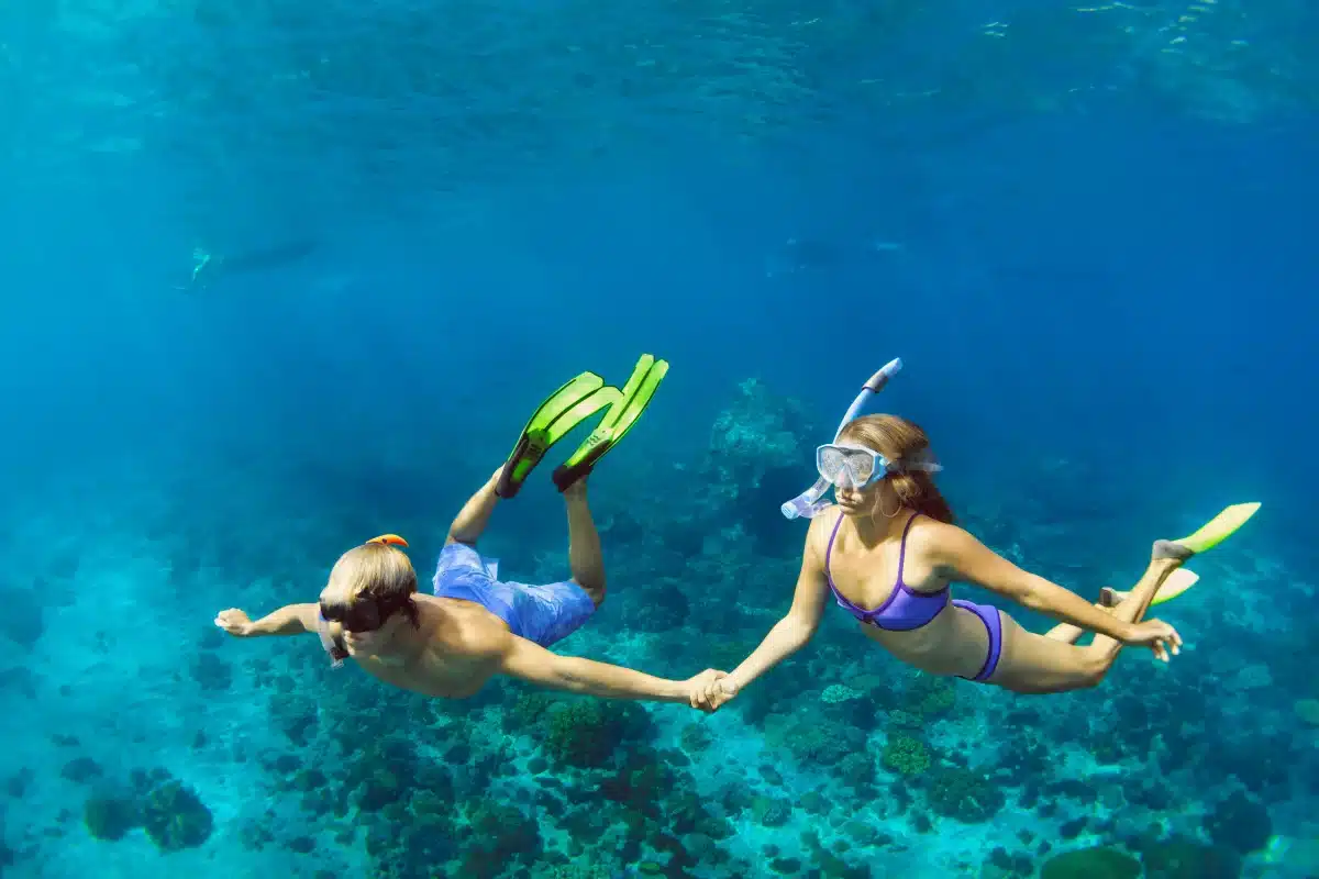 ดำน้ําภูเก็ต One day trip ที่เกาะไม้ท่อน หาดทรายขาวน้ำทะเลใส