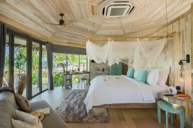Beachfront Pool Villa พูลวิลล่าห้องพักหรู