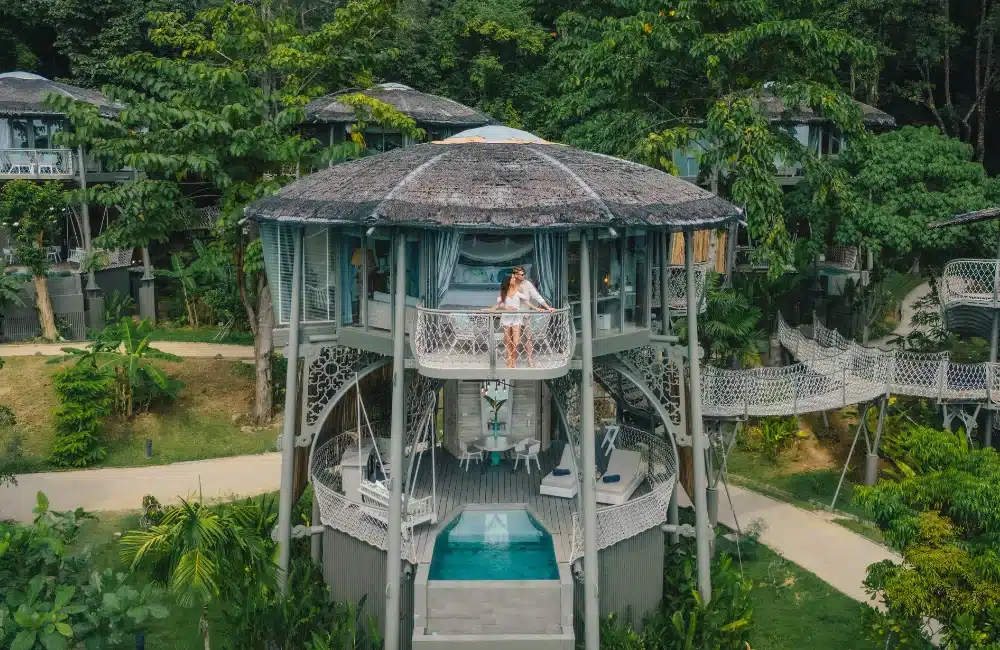 ทรีเฮ้าส์ เกาะยาวน้อย รีสอร์ท (TreeHouse Villas)