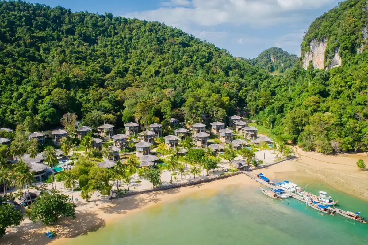 การเดินทางมาอุทยานแห่งชาติสิรินาถ