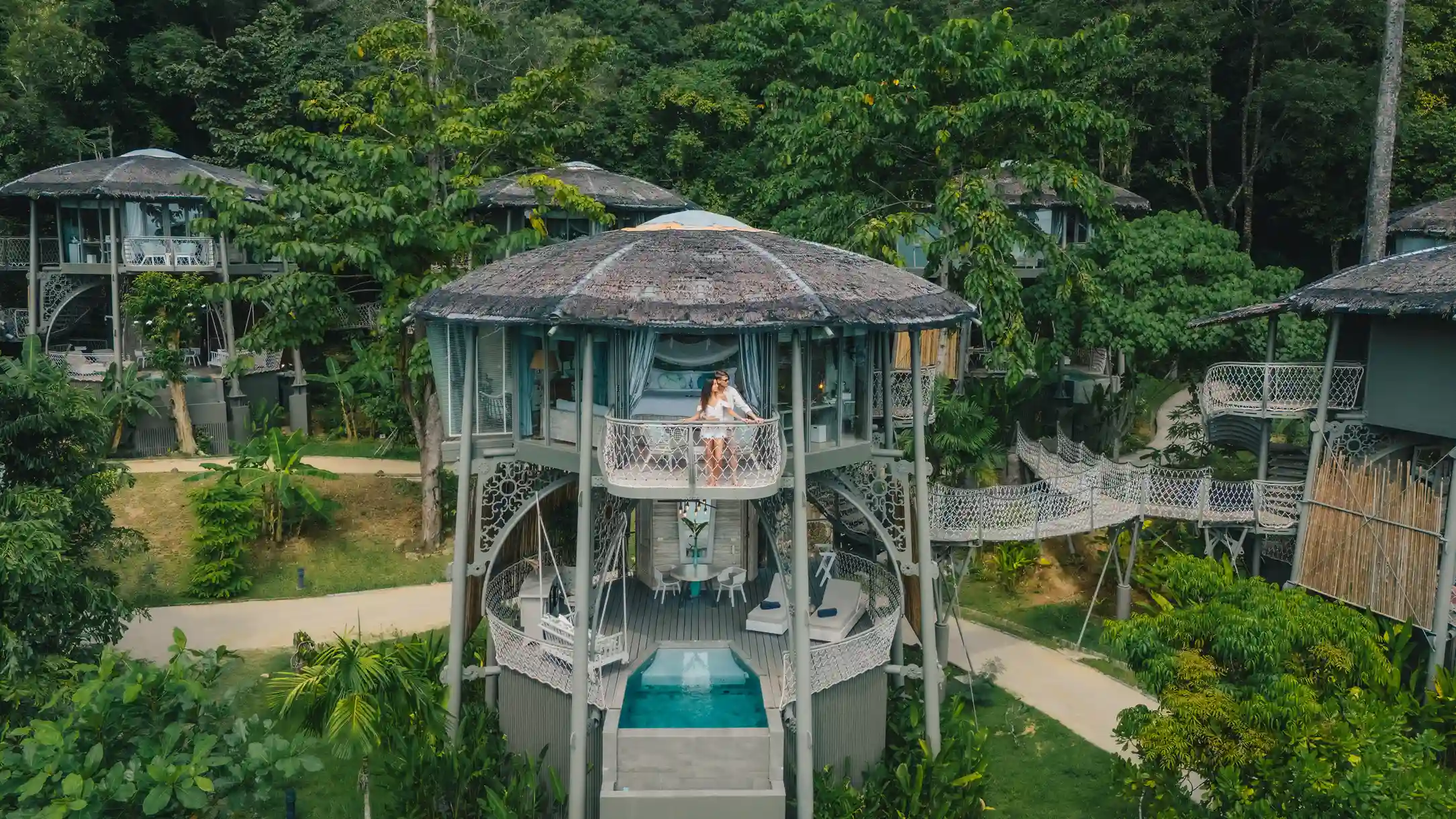 ทรีเฮ้าส์ เกาะยาวน้อย รีสอร์ท (TreeHouse Villas)