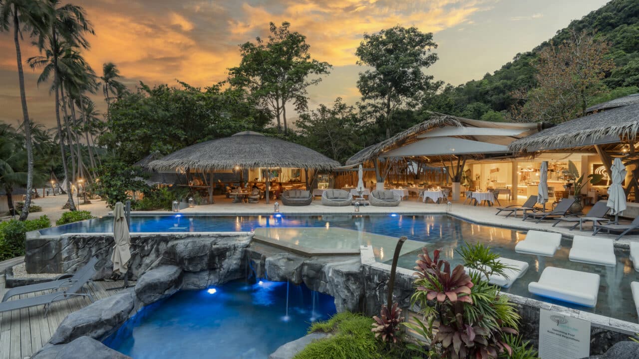 Sundowners 3 1 Clubhouse