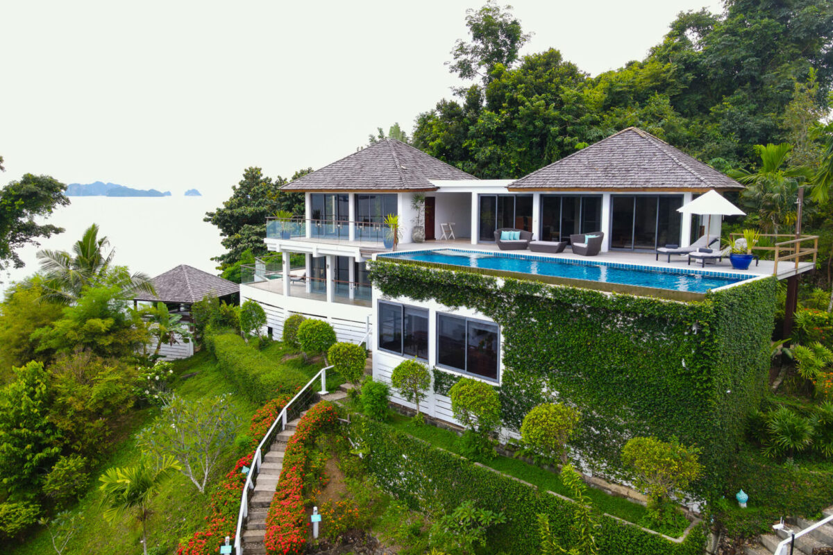 Hilltop Pool Villa
